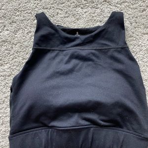 Senita Athletics Malibu Black Crop (V1)